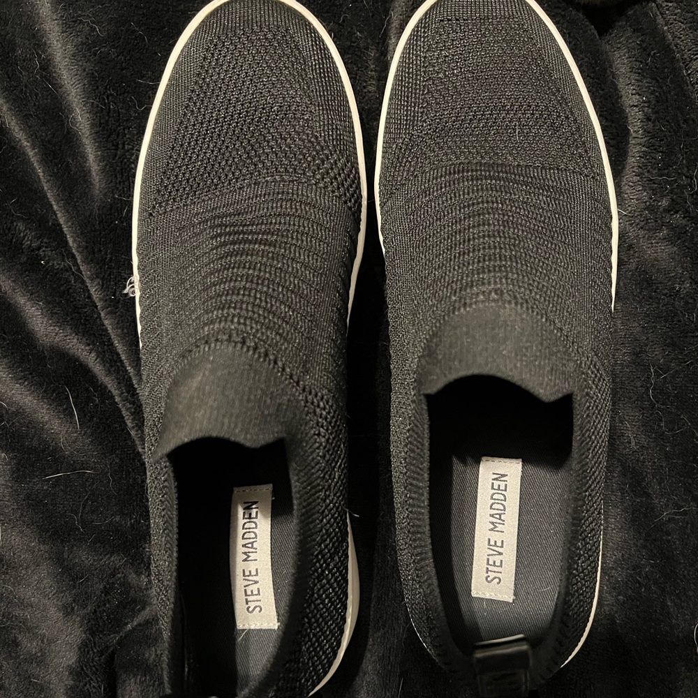 Steve Madden Beale Sneaker Size 10 black